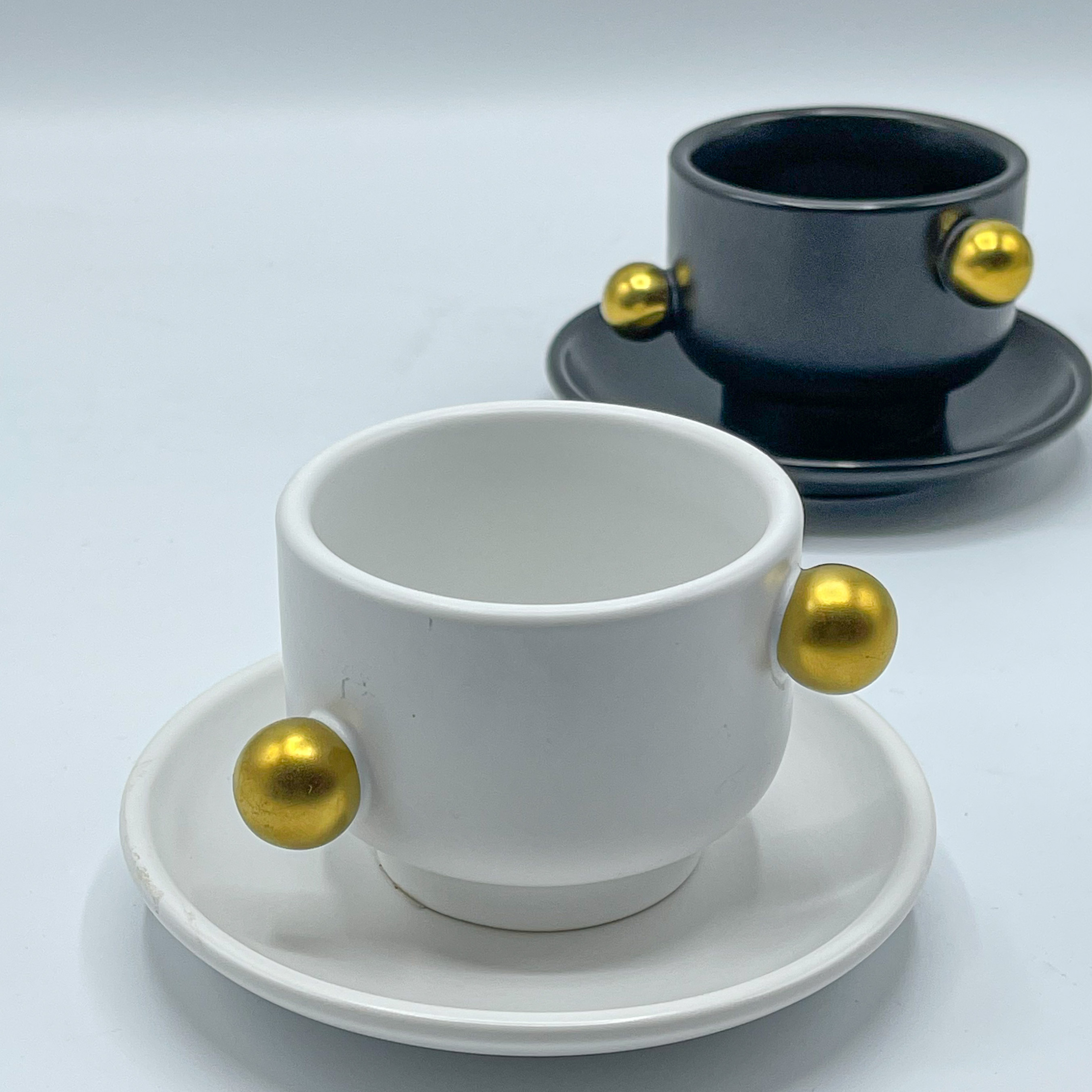 Gold bead cup and saucer ( white)